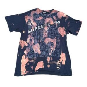 Supreme Mens medium Navy and Blue Tshirt